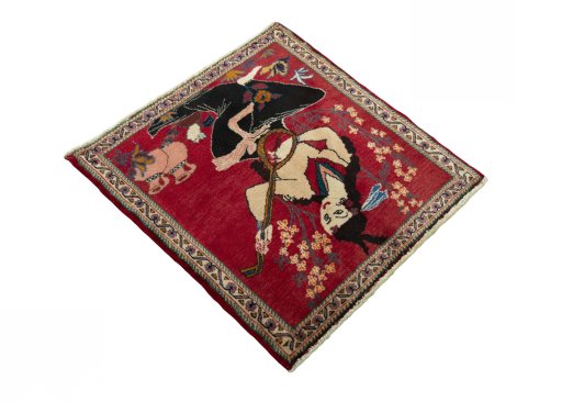 Close-up detail of 2000s Shiraz rug from Iran / Persia showing Wool weave