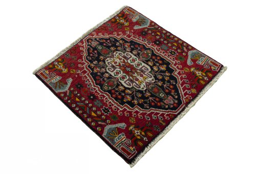 Close-up detail of 2000s Shiraz rug from Iran / Persia showing Wool weave