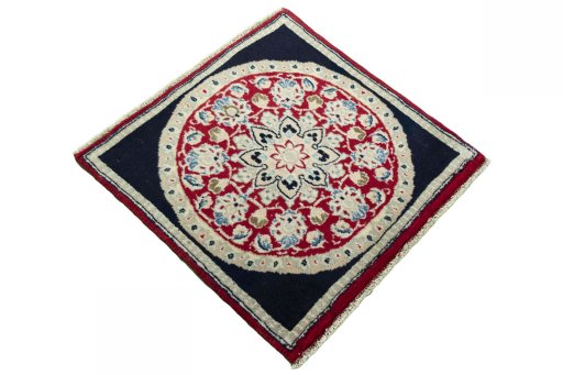 Close-up detail of 2000s Shiraz rug from Iran / Persia showing Wool weave