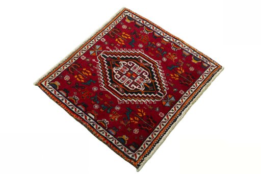 Close-up detail of 2000s Shiraz rug from Iran / Persia showing Wool weave