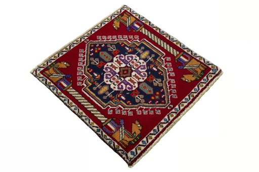 Close-up detail of 2000s Shiraz rug from Iran / Persia showing Wool weave