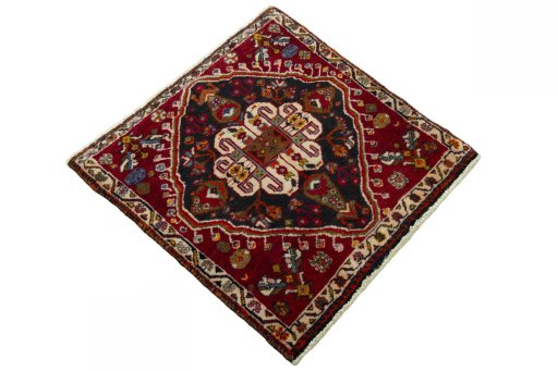 Close-up detail of 2000s Shiraz rug from Iran / Persia showing Wool weave