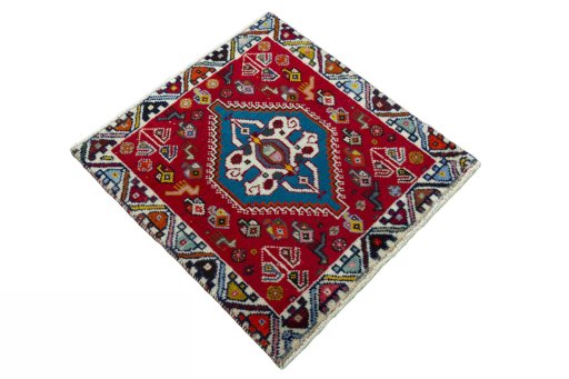 Close-up detail of 2000s Shiraz rug from Iran / Persia showing Wool weave