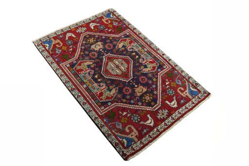 Close-up detail of 2000s Shiraz rug from Iran / Persia showing Wool weave
