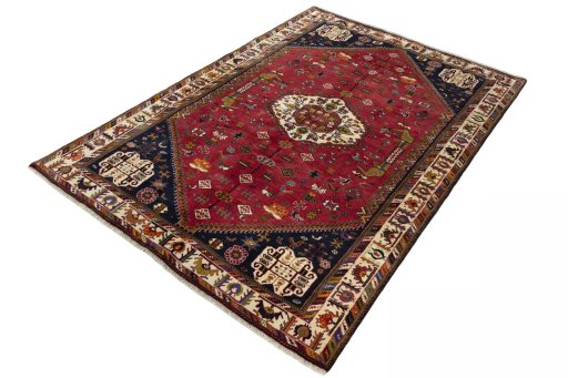 Corner detail of 1970s Shiraz rug showing border pattern and Wool pile