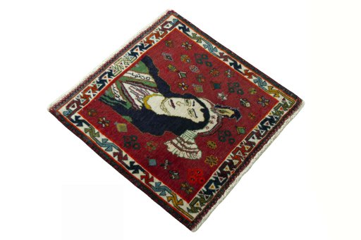 Close-up detail of 2000s Shiraz rug from Iran / Persia showing Wool weave