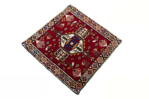 Close-up detail of 2000s Shiraz rug from Iran / Persia showing Wool weave