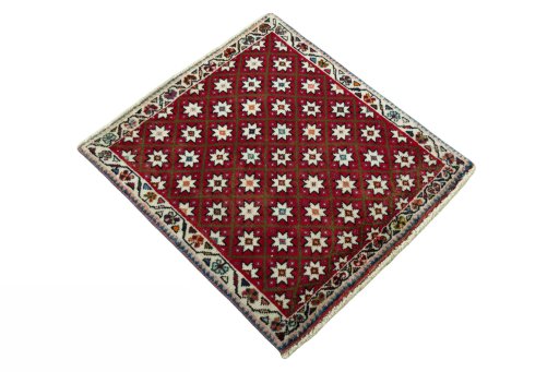 Close-up detail of 2000s Shiraz rug from Iran / Persia showing Wool weave
