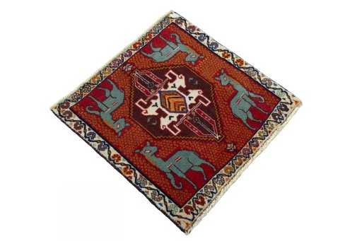 Close-up detail of 2000s Shiraz rug from Iran / Persia showing Wool weave