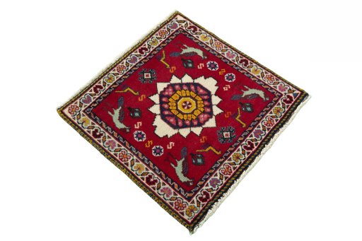 Close-up detail of 2000s Shiraz rug from Iran / Persia showing Wool weave