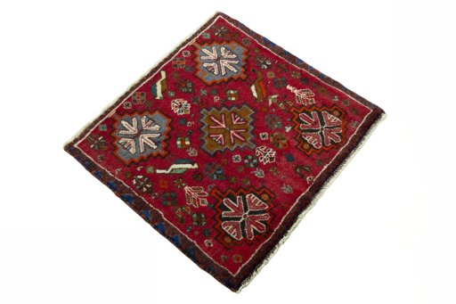 Close-up detail of 2000s Shiraz rug from Iran / Persia showing Wool weave