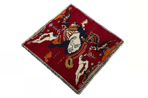 Close-up detail of 2000s Shiraz rug from Iran / Persia showing Wool weave