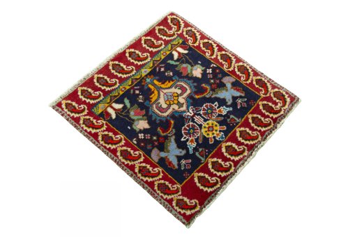 Close-up detail of 2000s Shiraz rug from Iran / Persia showing Wool weave