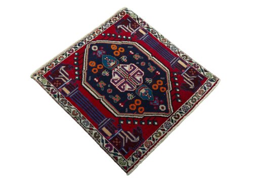 Close-up detail of 2000s Shiraz rug from Iran / Persia showing Wool weave