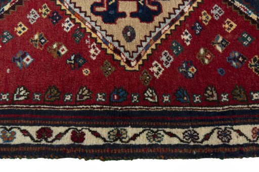 Close-up detail of New Shiraz rug from Iran / Persia showing Wool weave