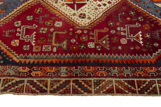 Close-up detail of 2000s Shiraz rug from Iran / Persia showing Wool weave