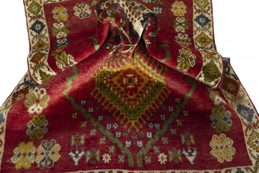 Close-up detail of 2000s Shiraz rug from Iran / Persia showing Wool weave