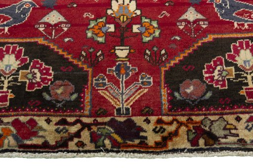 Close-up detail of 2000s Shiraz rug from Iran / Persia showing Wool weave