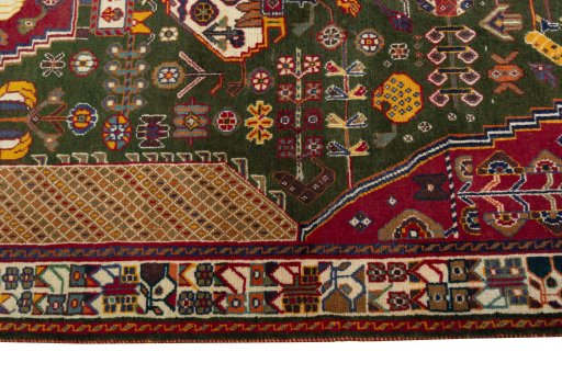 Close-up detail of 2000s Shiraz rug from Iran / Persia showing Wool weave