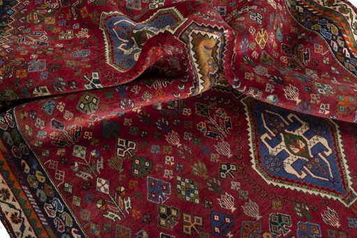 Close-up detail of 1970s Shiraz rug from Iran / Persia showing Wool weave