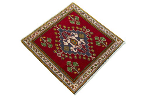 Close-up detail of 2000s Shiraz rug from Iran / Persia showing Wool weave