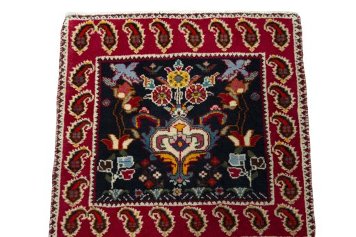Surface texture of 2000s Shiraz rug with natural Wool and intricate pattern