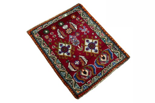 Close-up detail of 2000s Shiraz rug from Iran / Persia showing Wool weave