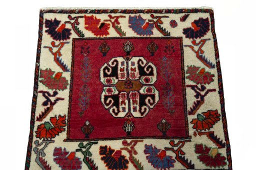 Surface texture of 2000s Shiraz rug with natural Wool and intricate pattern