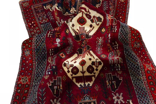 Close-up detail of 2000s Shiraz rug from Iran / Persia showing Wool weave
