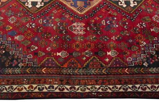 Close-up detail of 2000s Shiraz rug from Iran / Persia showing Wool weave