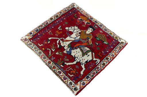 Corner detail of 2000s Shiraz rug showing border pattern and Wool pile