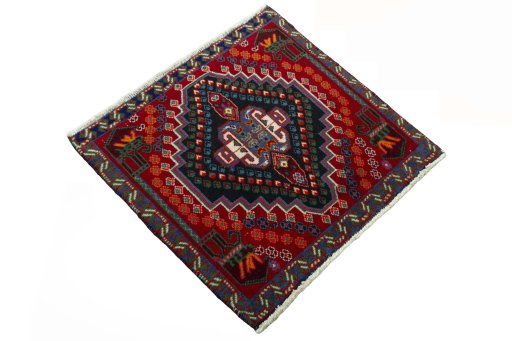 Close-up detail of 2000s Shiraz rug from Iran / Persia showing Wool weave