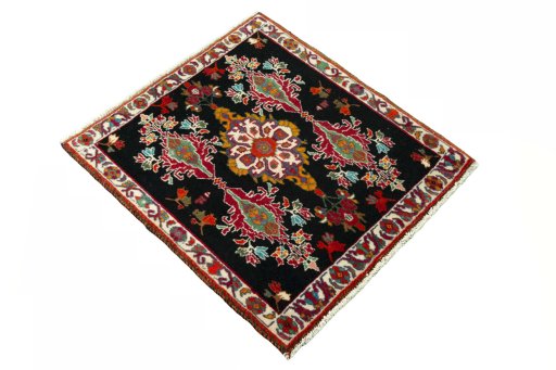 Close-up detail of 2000s Shiraz rug from Iran / Persia showing Wool weave