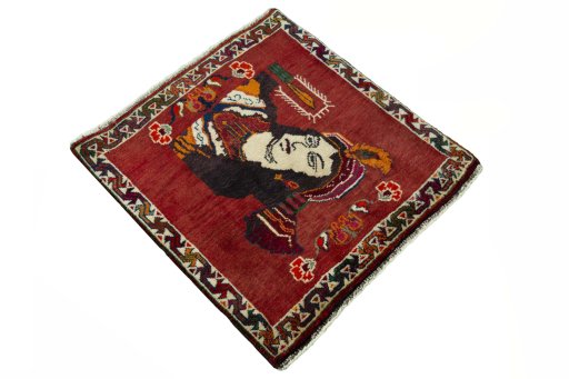 Close-up detail of 2000s Shiraz rug from Iran / Persia showing Wool weave