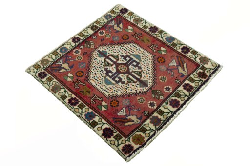 Close-up detail of 2000s Shiraz rug from Iran / Persia showing Wool weave