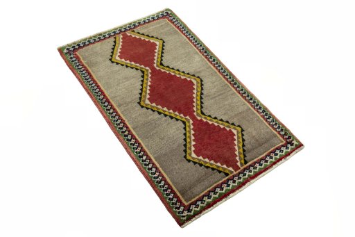Close-up detail of 2000s Shiraz rug from Iran / Persia showing Wool weave