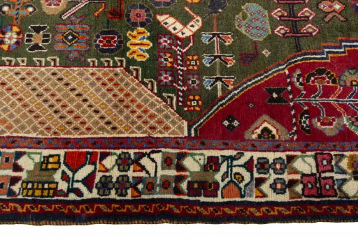 Close-up detail of 2000s Shiraz rug from Iran / Persia showing Wool weave
