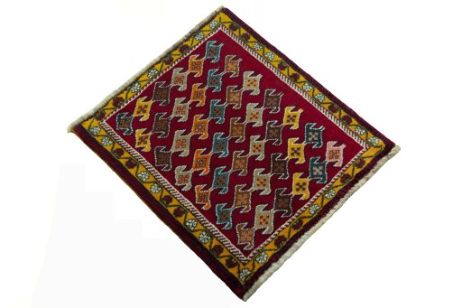Close-up detail of 2000s Shiraz rug from Iran / Persia showing Wool weave