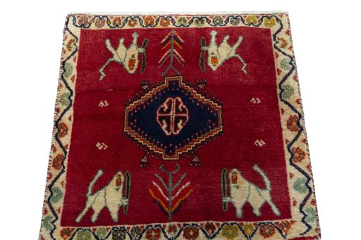 Surface texture of 2000s Shiraz rug with natural Wool and intricate pattern