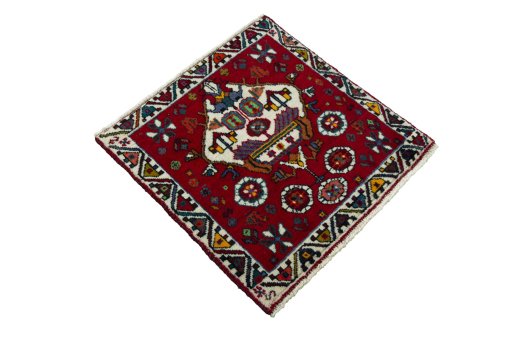 Close-up detail of 2000s Shiraz rug from Iran / Persia showing Wool weave