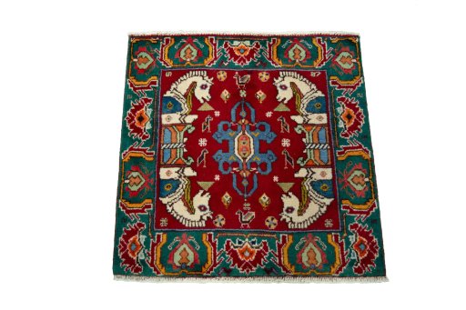 Surface texture of 2000s Shiraz rug with natural Wool and intricate pattern
