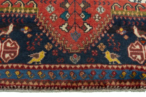 Close-up detail of 2000s Shiraz rug from Iran / Persia showing Wool weave