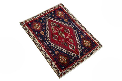 Close-up detail of 2000s Shiraz rug from Iran / Persia showing Wool weave