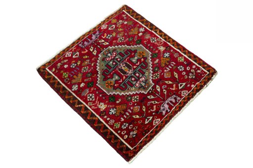 Close-up detail of 2000s Shiraz rug from Iran / Persia showing Wool weave