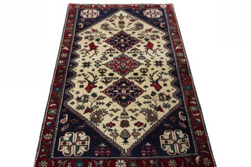 Surface texture of New Shiraz rug with natural Wool and intricate pattern