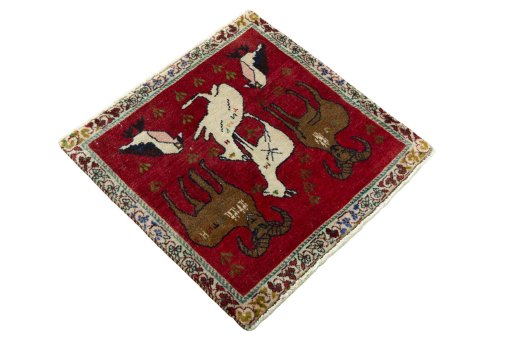 Close-up detail of 2000s Shiraz rug from Iran / Persia showing Wool weave