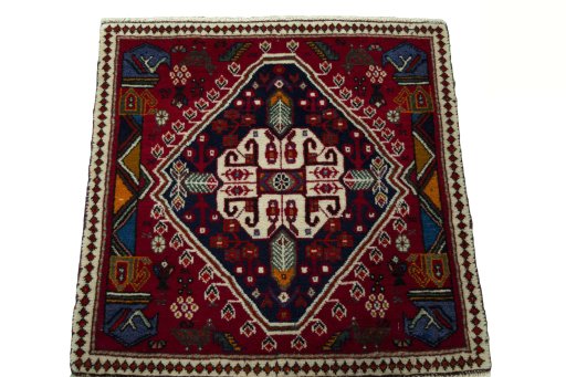 Surface texture of 2000s Shiraz rug with natural Wool and intricate pattern