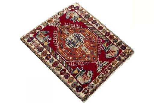 Close-up detail of 2000s Shiraz rug from Iran / Persia showing Wool weave
