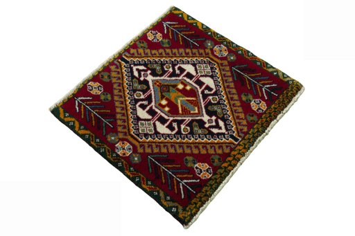 Close-up detail of 2000s Shiraz rug from Iran / Persia showing Wool weave