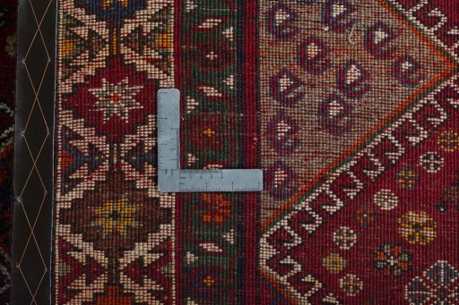 Close-up detail of 2000s Shiraz rug from Iran / Persia showing Wool weave